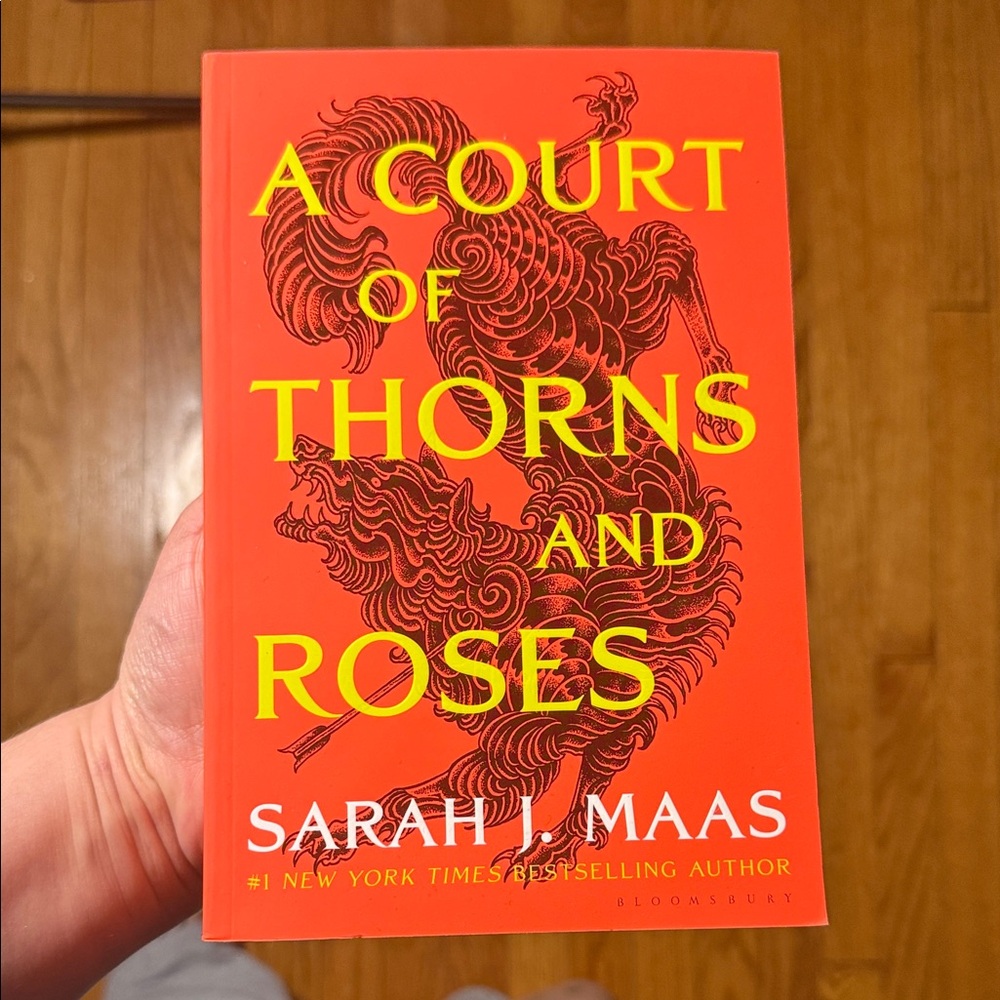A Court of Thorns and Roses Book